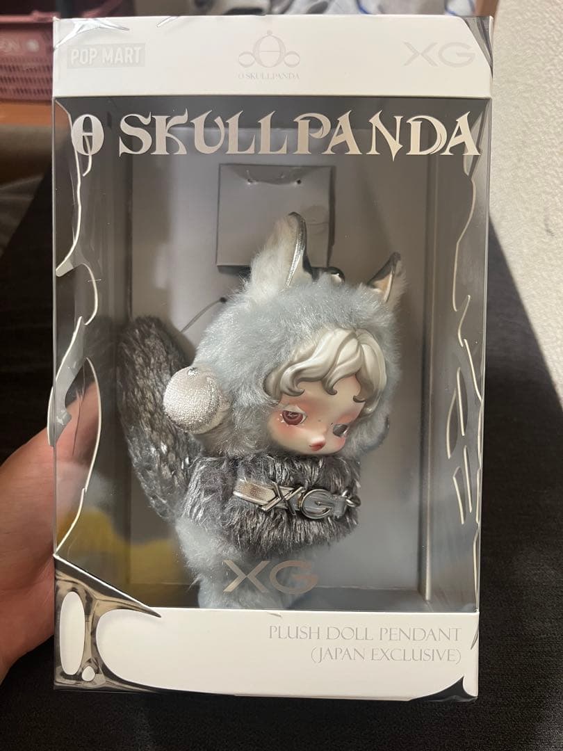【日本限定 正規品】POP MART SKULLPANDA × XG ぬいぐるみ