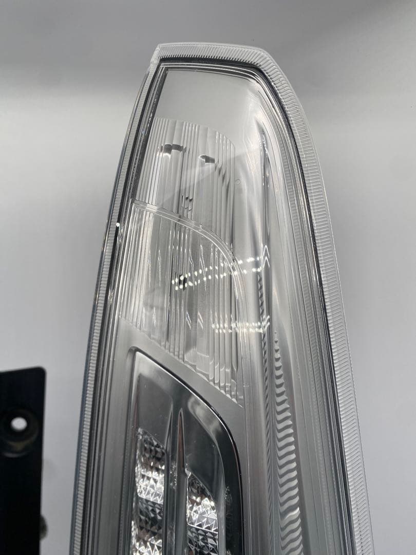 セレナ C26 LEDテールランプ 社外テール 左右セット クリアレンズ