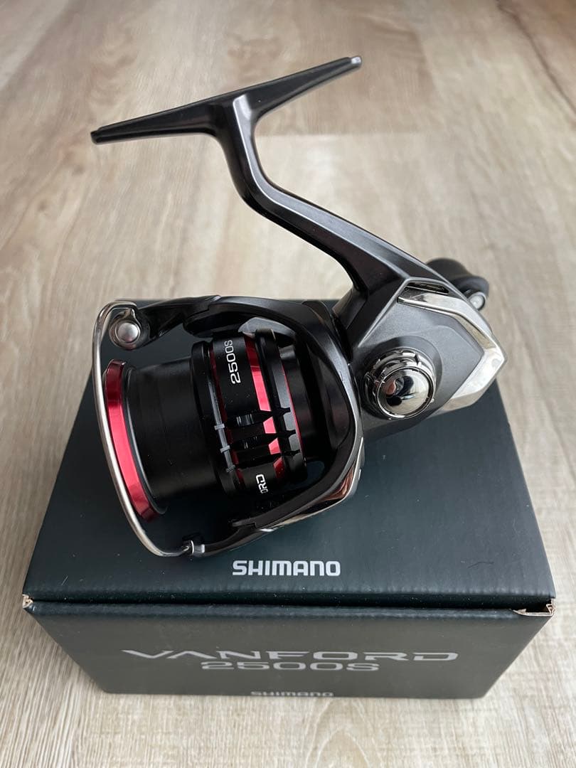 SHIMANO 20VANFORD 2500S スピニングリールUSED品