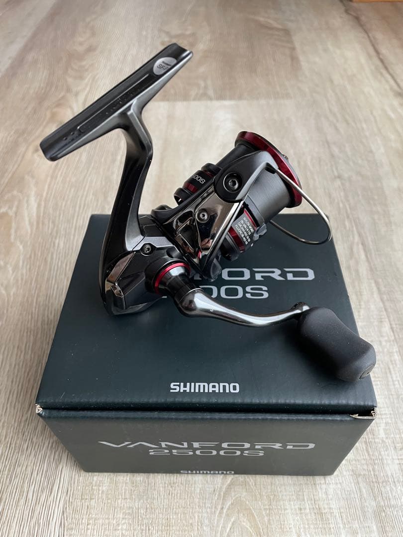 SHIMANO 20VANFORD 2500S スピニングリールUSED品