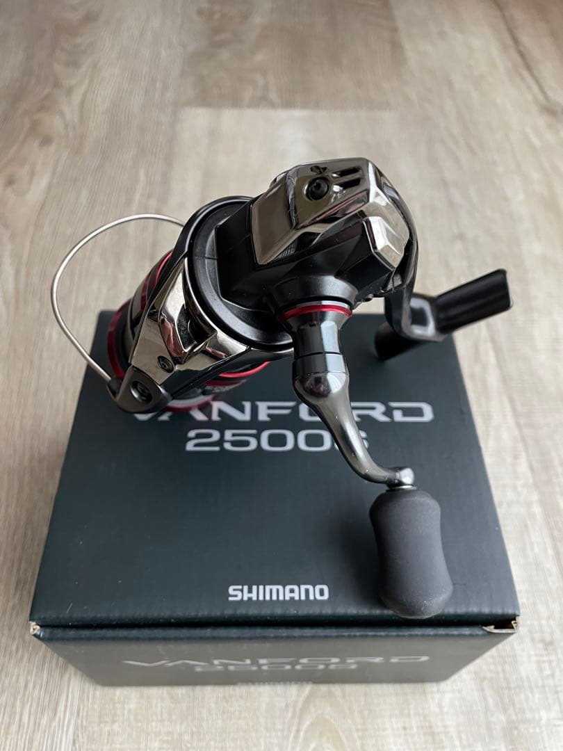 SHIMANO 20VANFORD 2500S スピニングリールUSED品