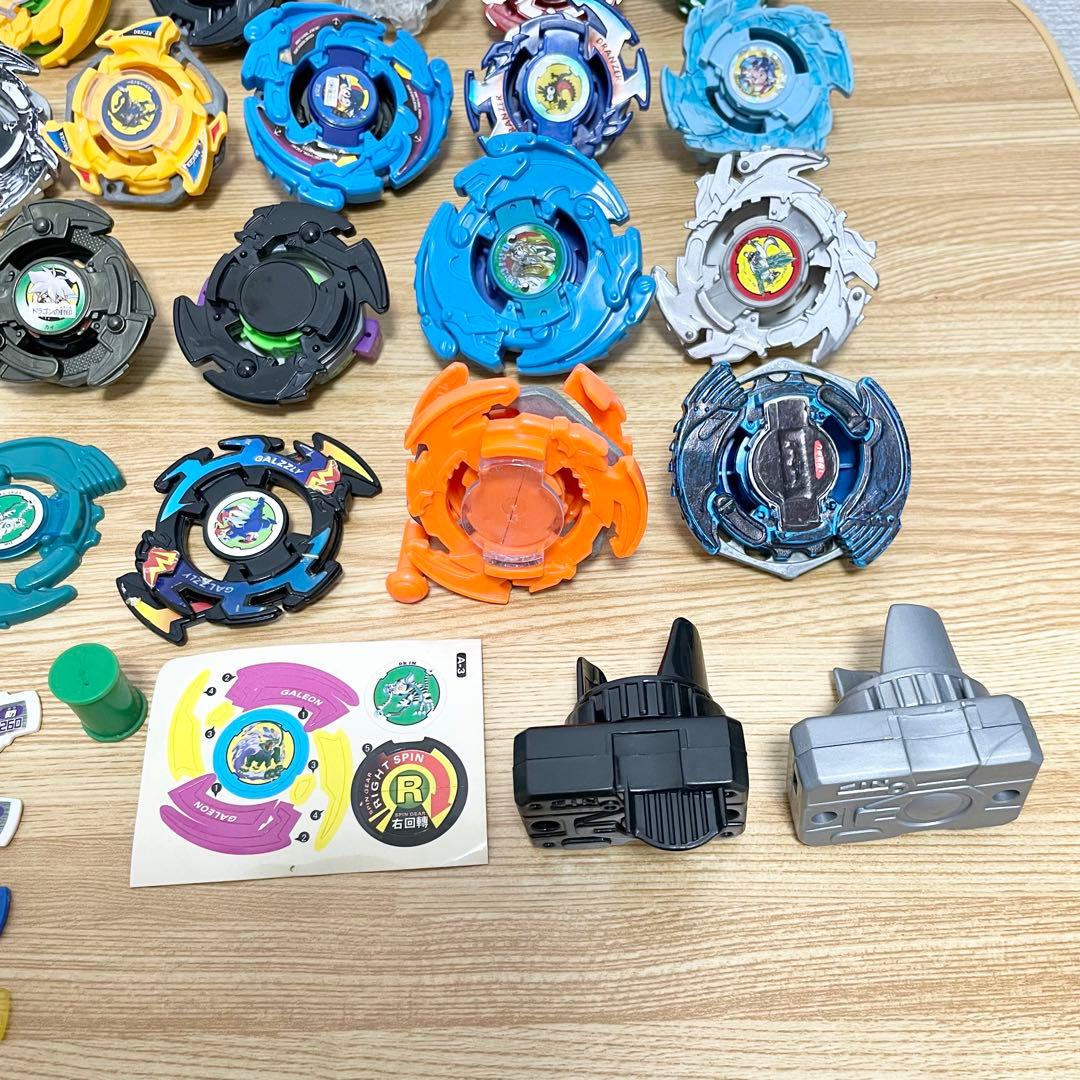 【★最終値下げ】タカラ　爆転シュートベイブレード　21個＋パーツ等大量まとめ売り