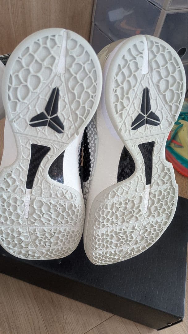Nike Kobe 6 Protro ホワイト/ブラック