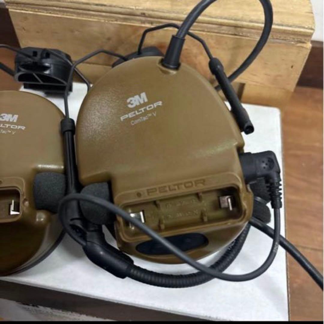 未使用品　米軍実物　PELTOR COMTAC V PTTスイッチ付き　ペルター