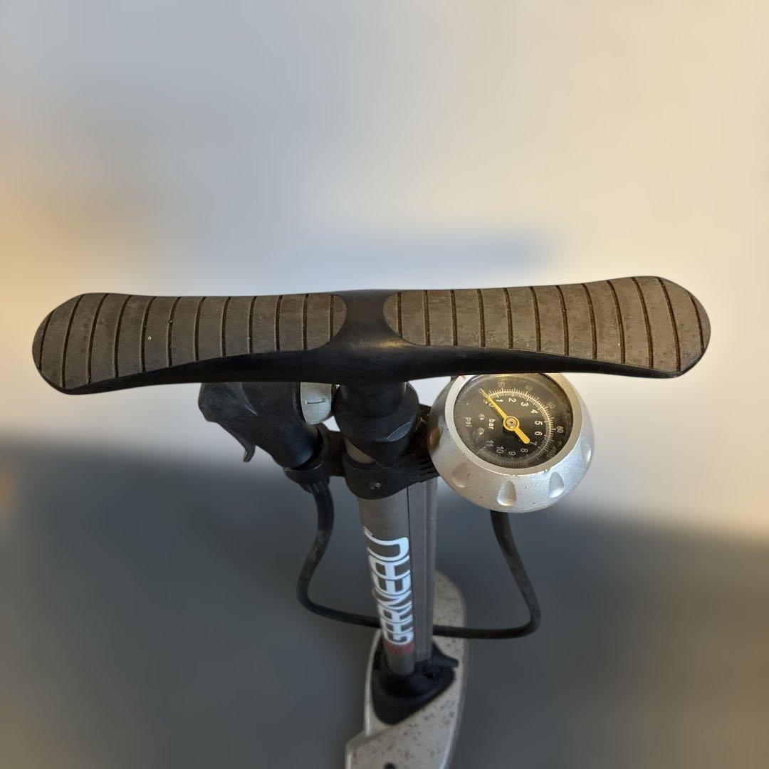 ＴＲＥＫ　Emonda SL5フルカーボン105 ロードバイク　(空気入れ付き)
