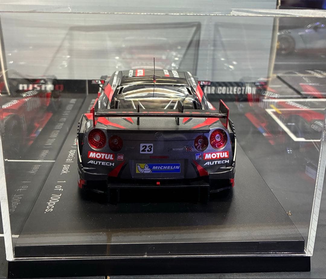 1/18 エブロ　MOTUL AUTECH GT-R 2014