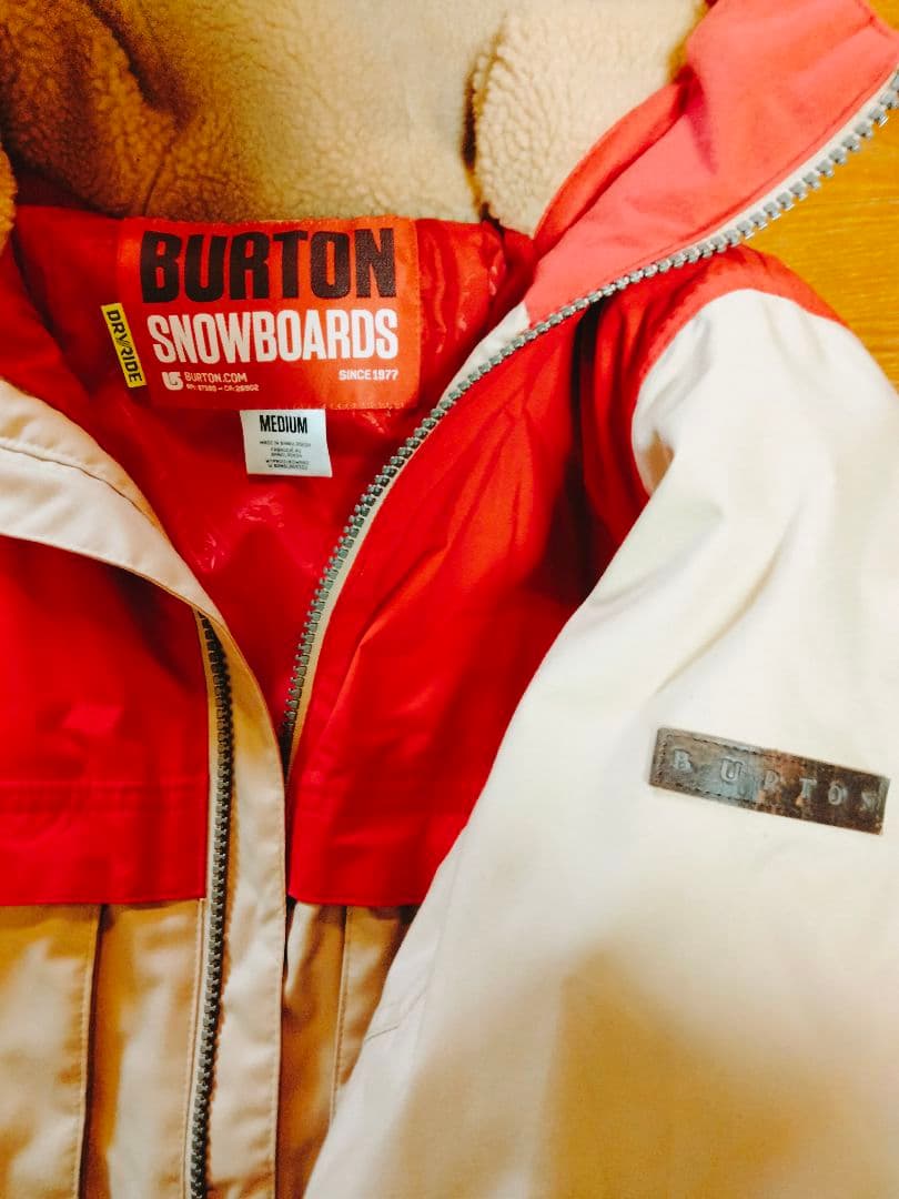 BURTON スノーボードウェア Mサイズ ジャケットとパンツセット