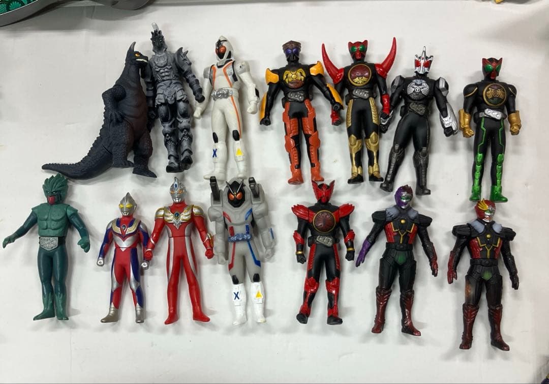 仮面ライダー 戦隊 ウルトラマンソフビ 人形 120体以上 大量 響鬼 オーズ