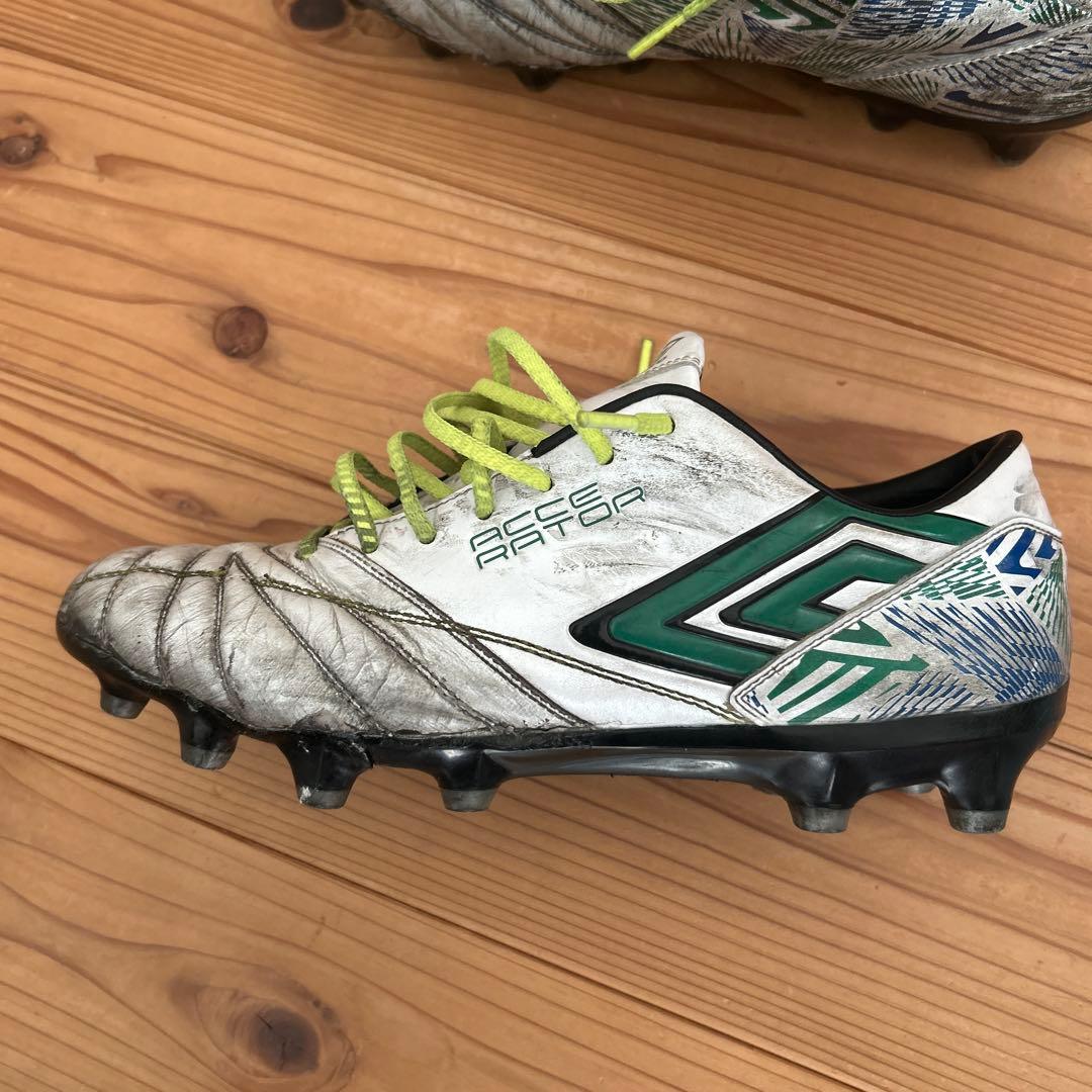 Mizuno Acces Raptor サッカーシューズ