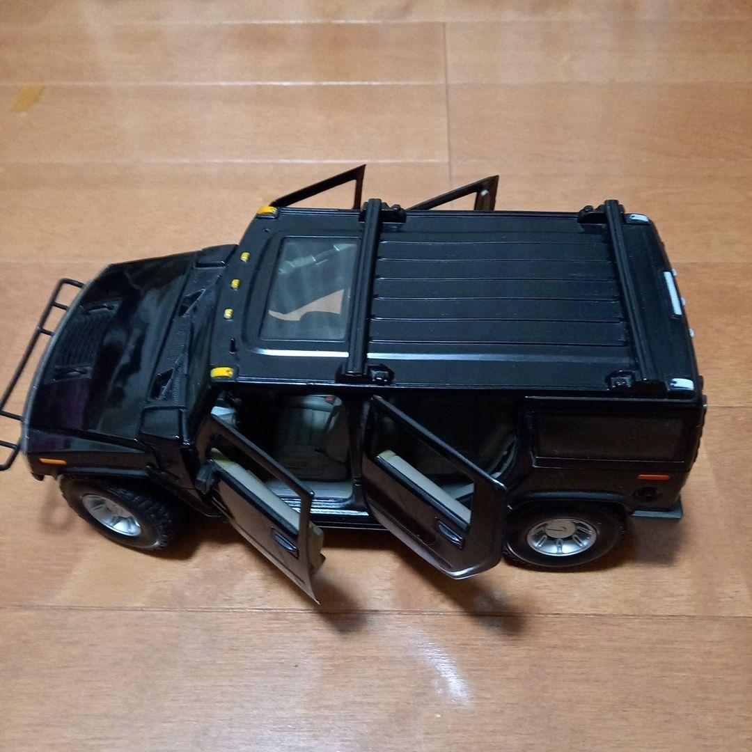 Hummer H2 1/18 ミニカー 4ドア