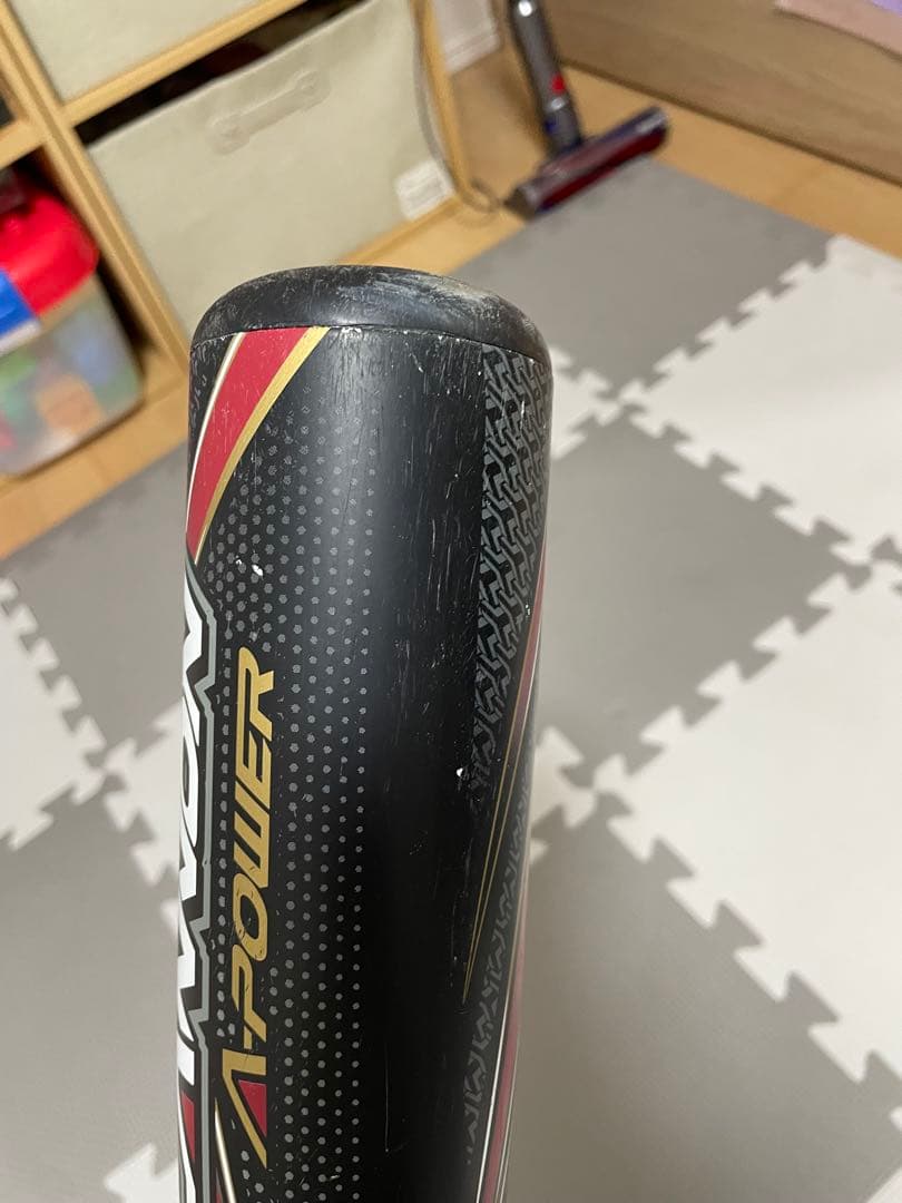 軟式バット　ブラックキャノン　Aパワー84センチ720g