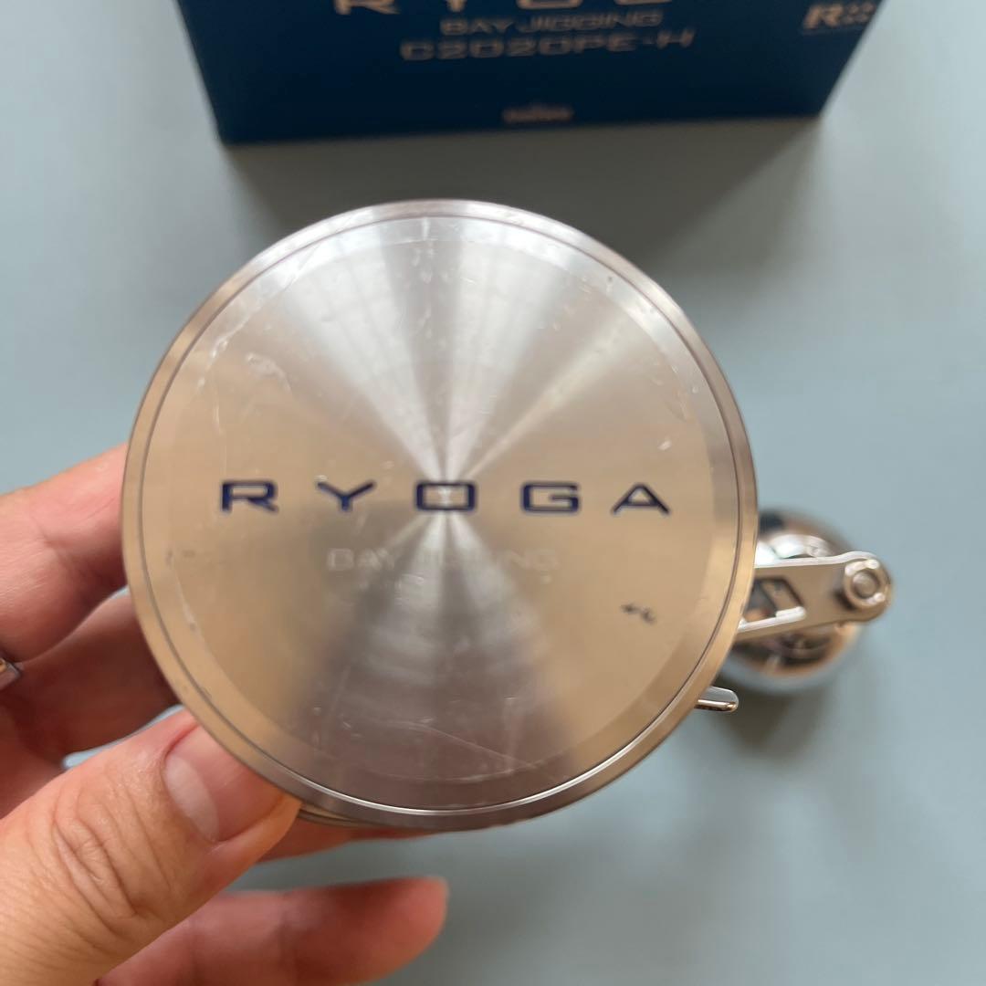 【匿名配送】DAIWA RYOGA C2020PE-H ベイトリール