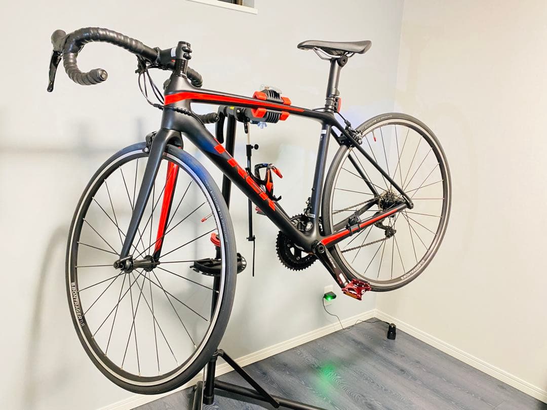 トレック　エモンダTREK Émonda SL 5 Disc 黒　赤　サイズ52