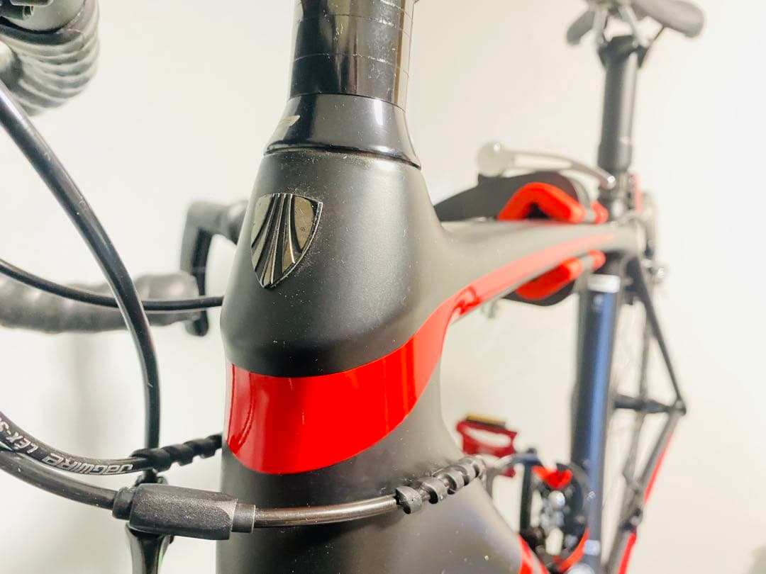トレック　エモンダTREK Émonda SL 5 Disc 黒　赤　サイズ52