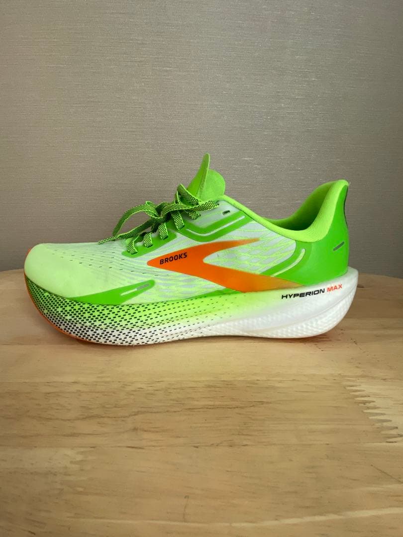 ブルックス　ハイペリオンマックス　BROOKS HyperionMax