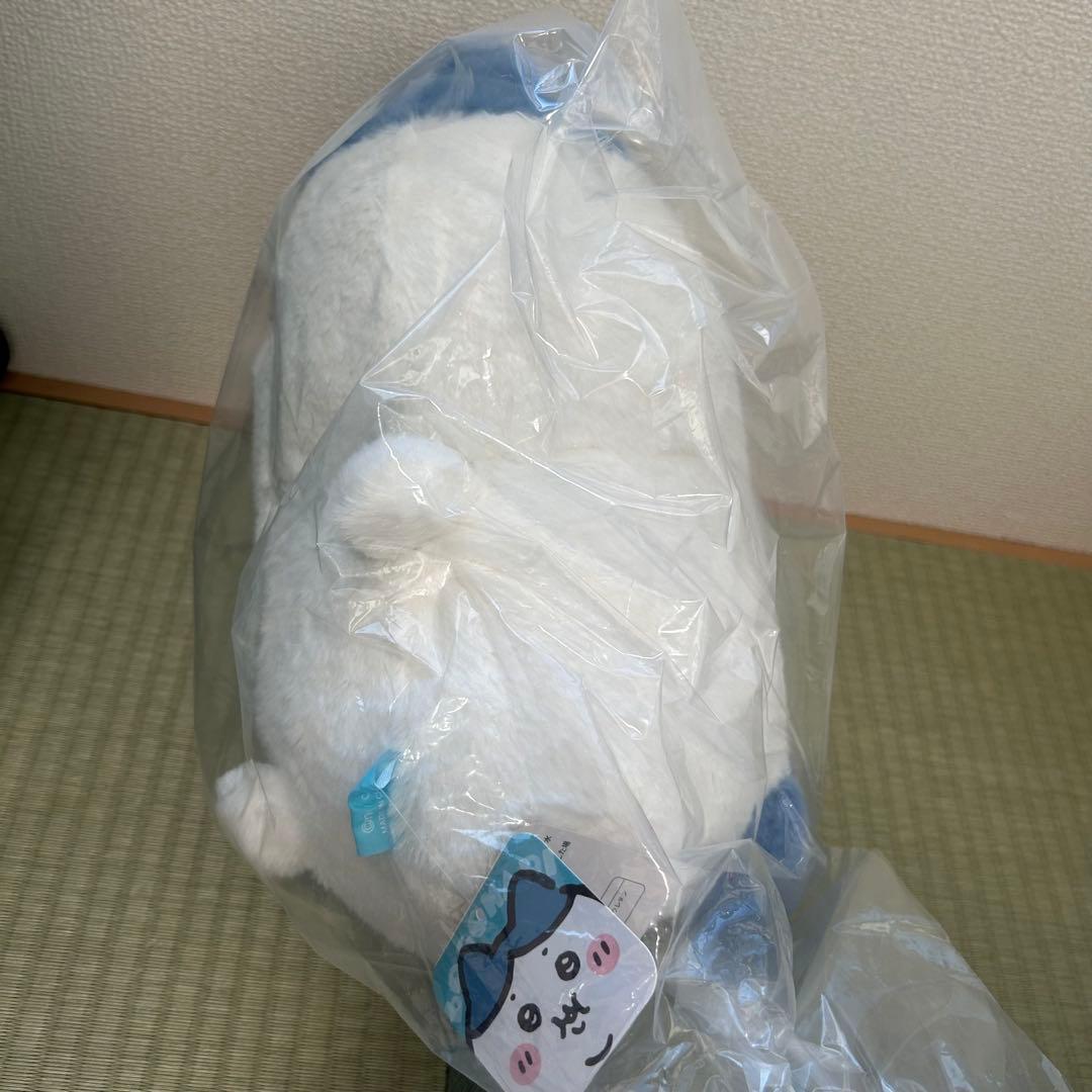 ちいかわ　重め！ぼっちゃり抱っこぬいぐるみ　ハチワレ