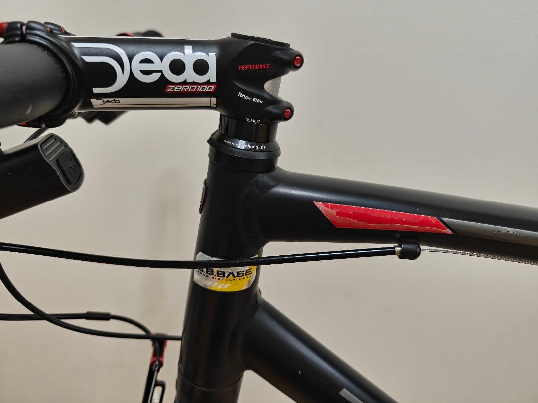 【引取限定】TREK fx3 フルカスタム　カーボンパーツ多数　通勤快速