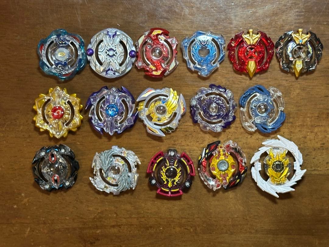ベイブレードバースト まとめ売り 引退品 スタジアム付き
