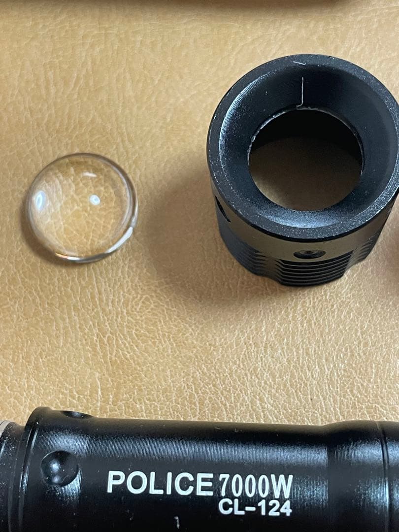 POLICE 7000W CL-124 ハンディライト　懐中電灯　ジャンク品