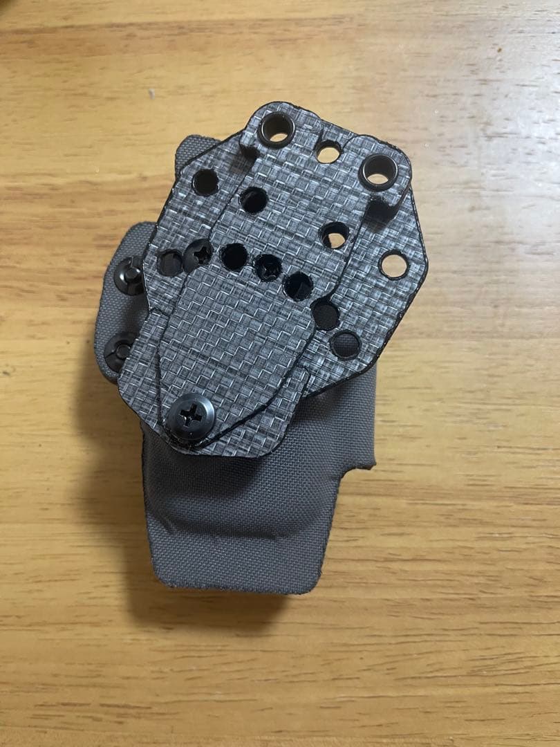 volk tactical gear K-MAGHOLDER v2　グレー