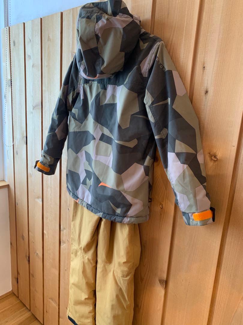 Burton kidsウェアセットsize M １４０㌢程度