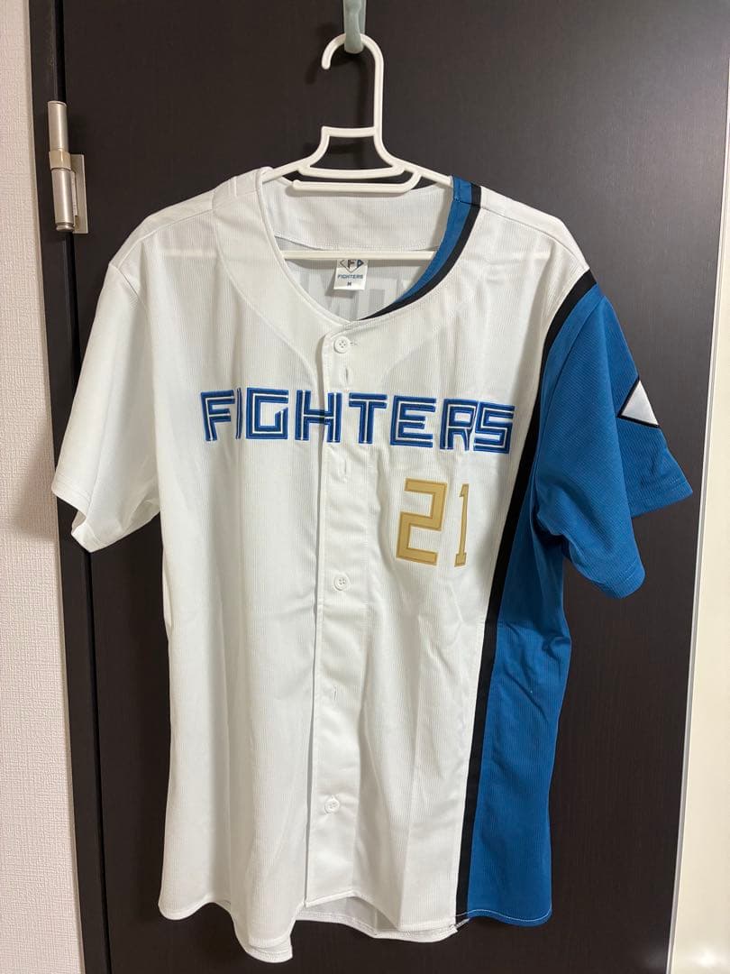 清宮幸太郎 FIGHTERS ユニフォーム 21