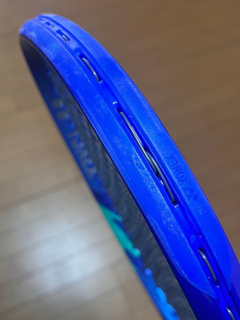 YONEX EZONE100 TOUR G2 310g テニスラケット ガット付