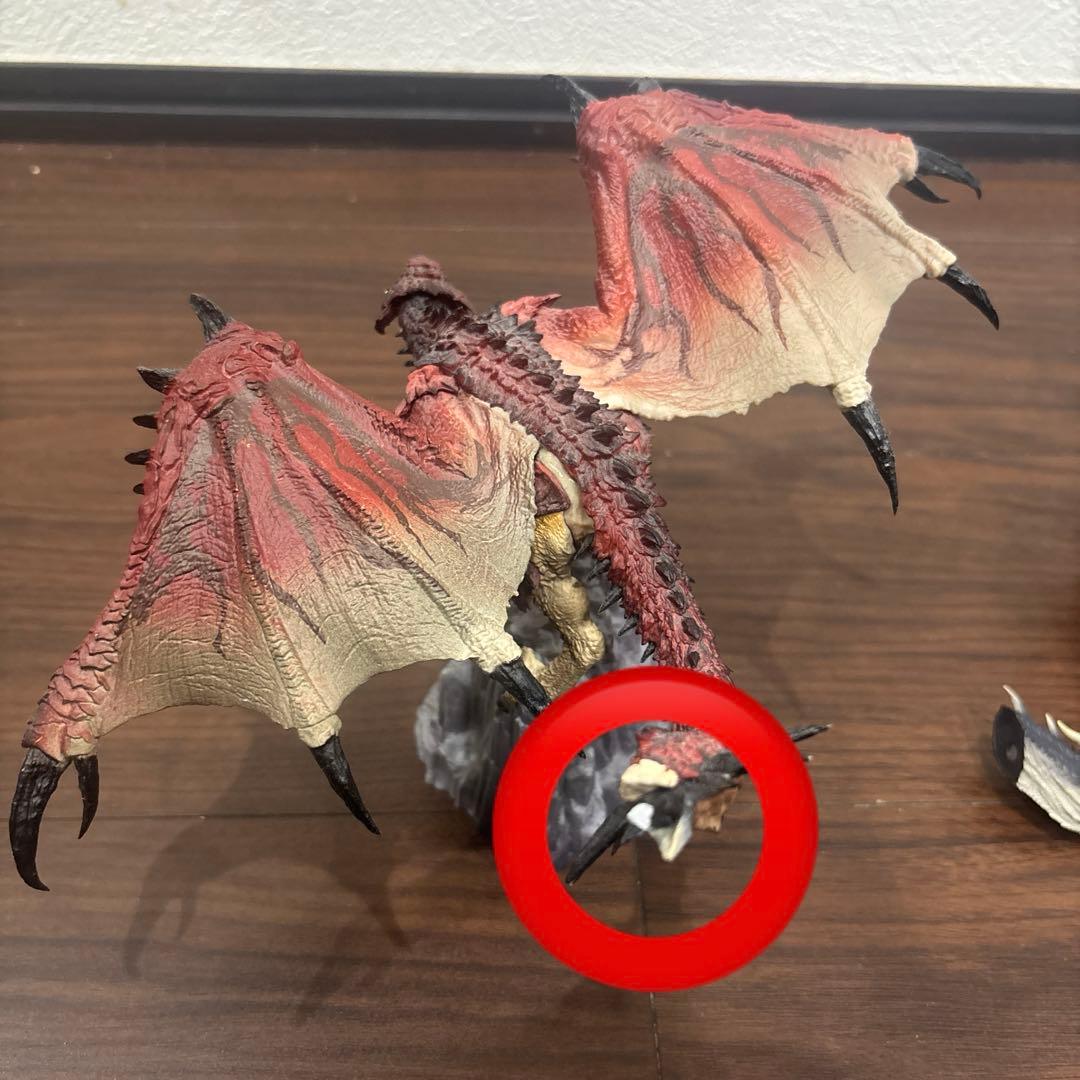 モンスターハンター ミラボレアス リオレウス フィギュア