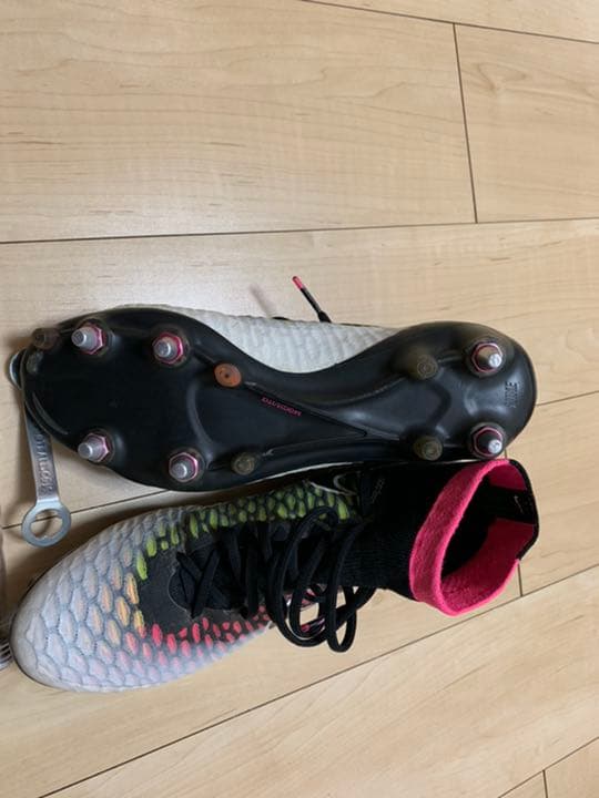 サッカースパイクナイキマジスタSG