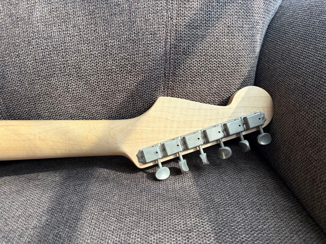 stratocaster コンポーネント