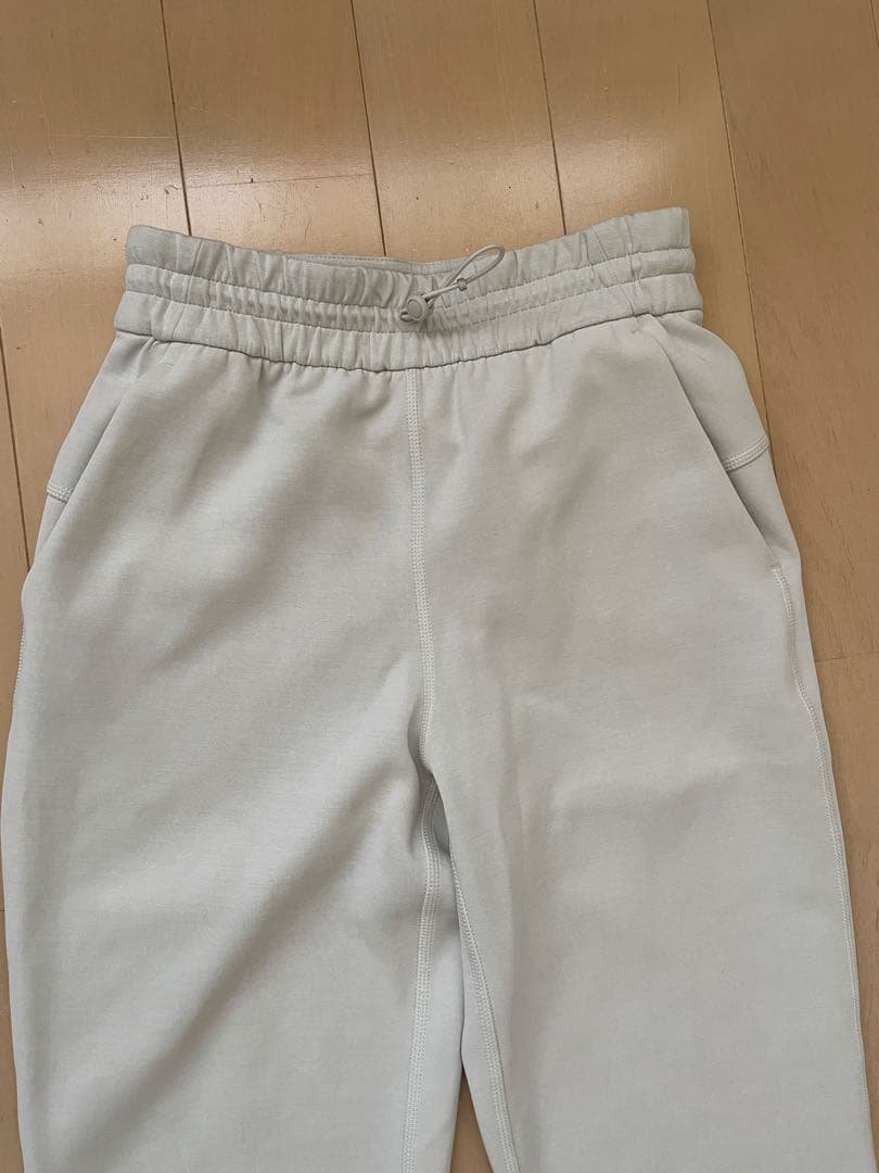 lululemon パンツ