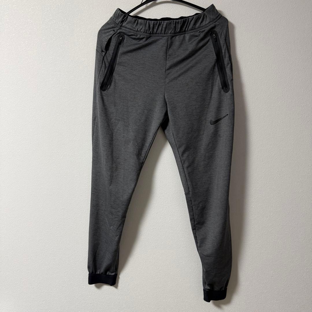 定価20万円超 17点まとめ売り NIKEトレーニング ランニングウェア