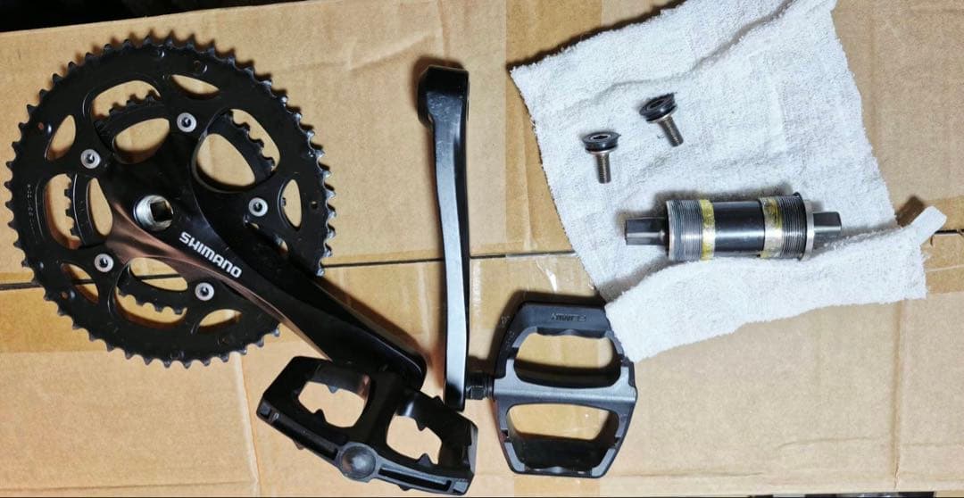 Shimano クランクセット ペダル抜き