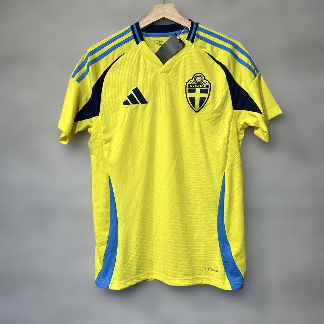 【未使用】adidas サッカースウェーデン代表　ユニフォーム　2024-25