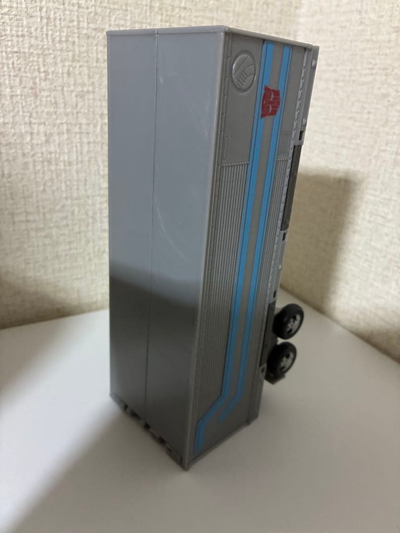 トランスフォーマー アースライズ オプティマスプライム