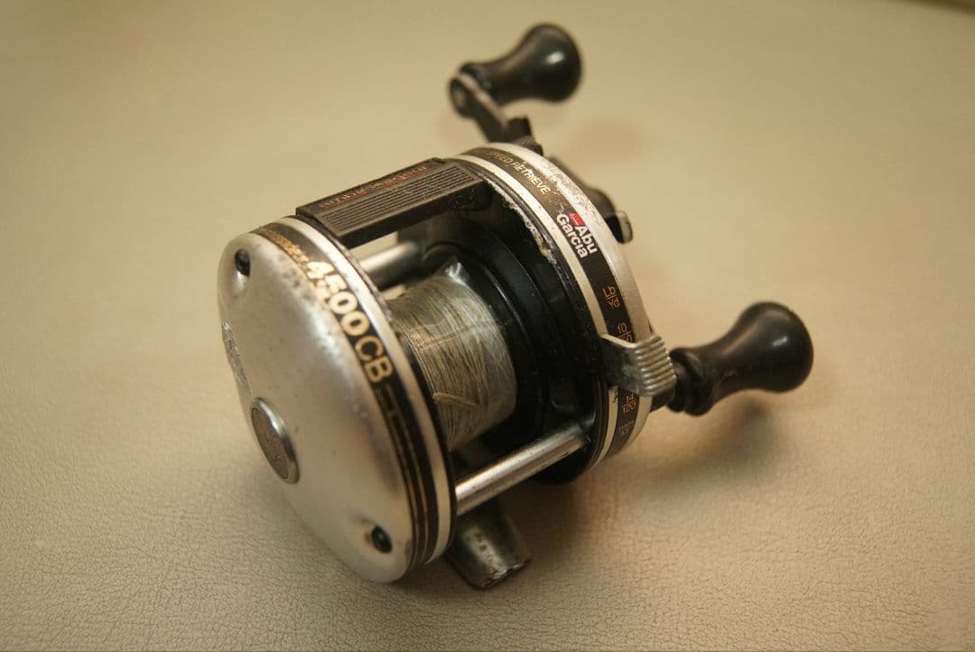 abu ambassadeur 4500CB　オールドベイトリール