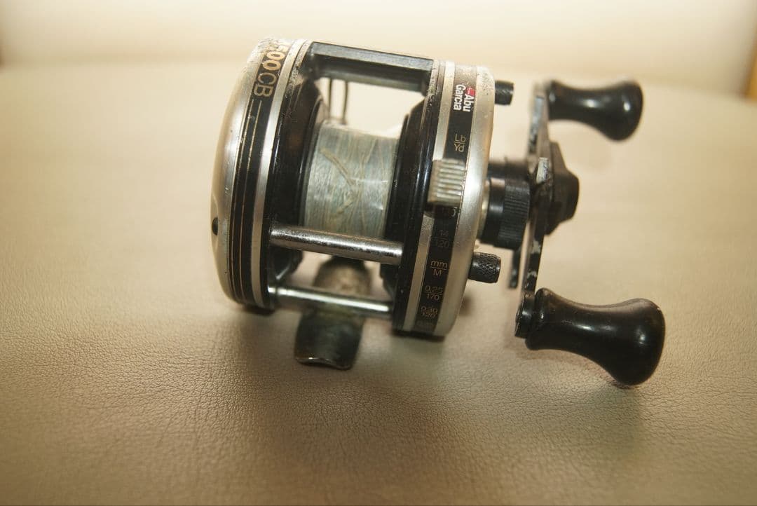 abu ambassadeur 4500CB　オールドベイトリール