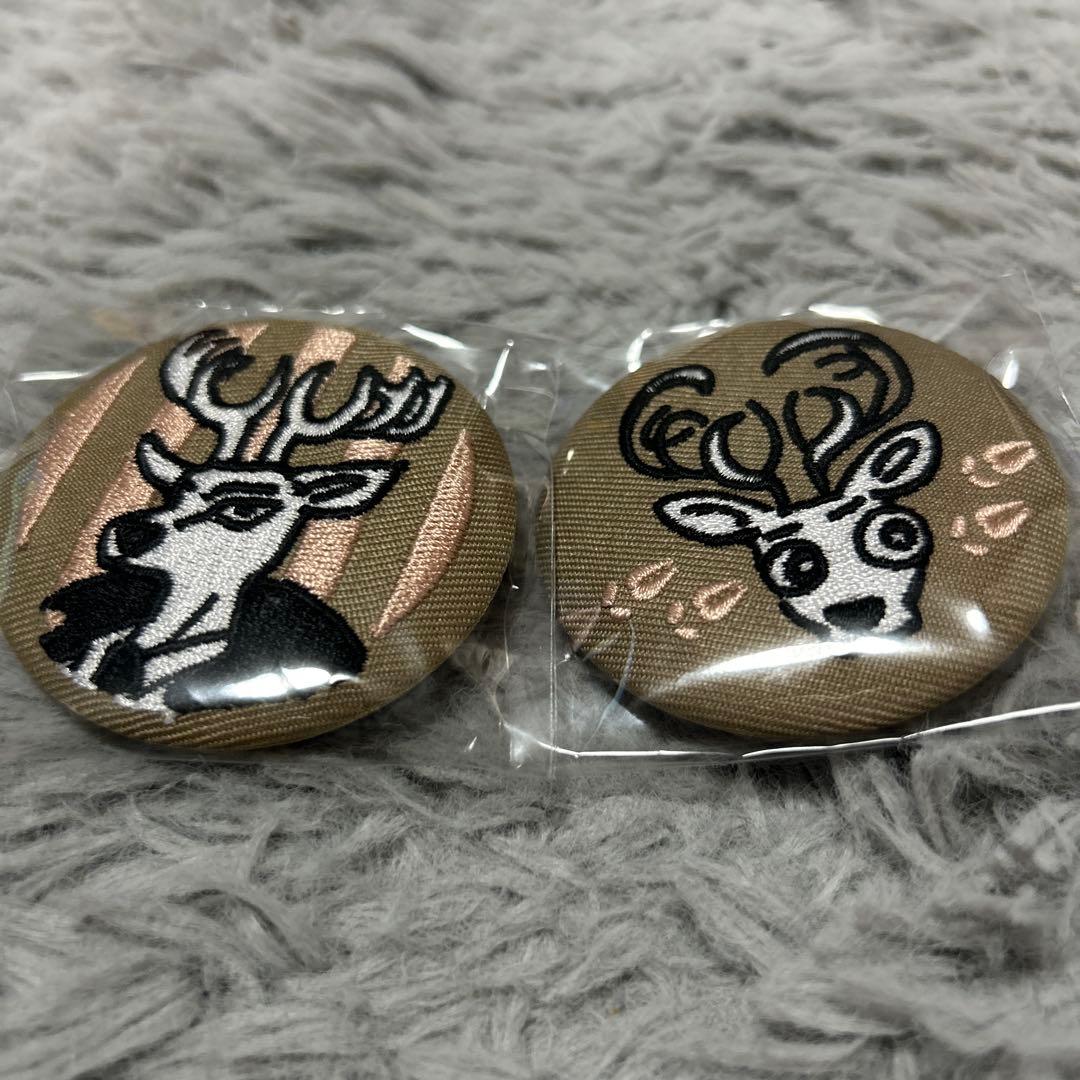 板垣巴留展　刺繍缶バッチ　BEASTARS ９種セット