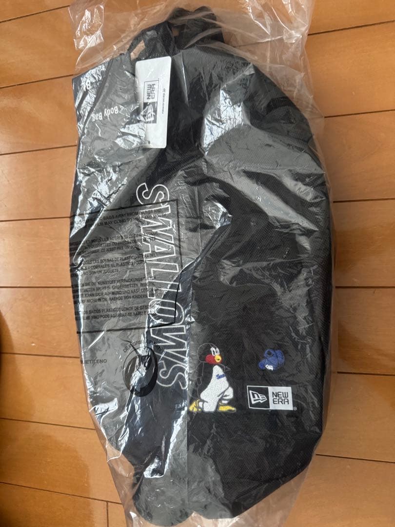 ヤクルトスワローズ　ニューエラ　ボディバッグ　つば九郎　新品未使用