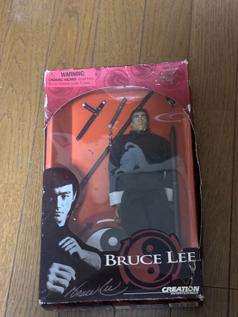 ブルースリー　BRUCE LEE フィギュア