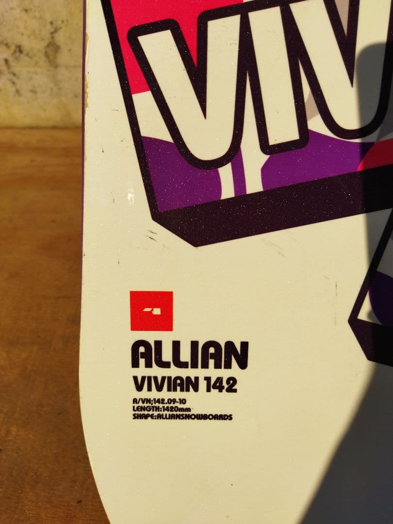 アライアン　ALLIAN ゥ゙ィヴィアン　VIVIAN スノーボード　板のみ