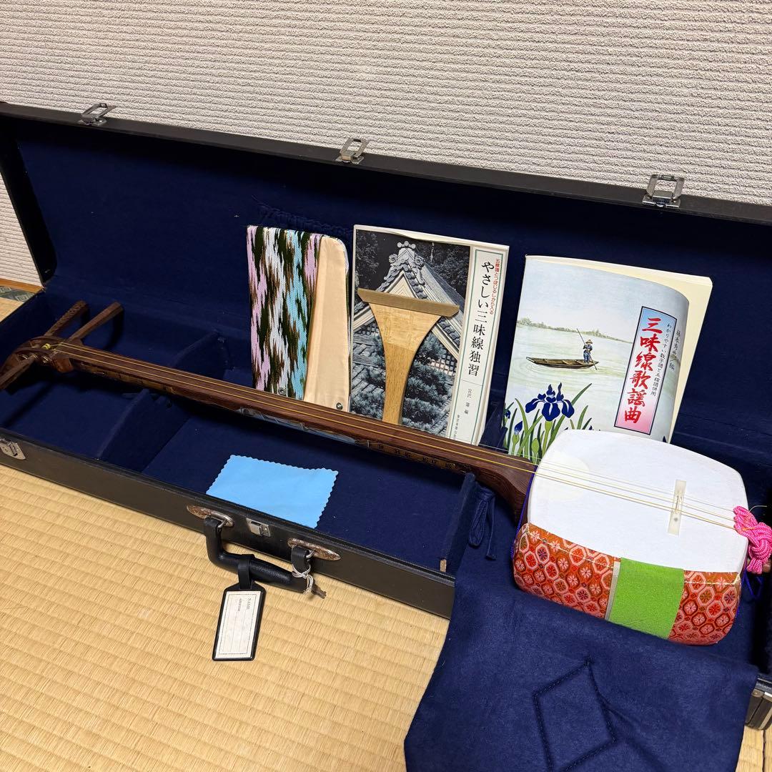 初心者オススメ　三味線　中棹　撥　ハードケース　教本　花梨　丸打胴　延べ棹