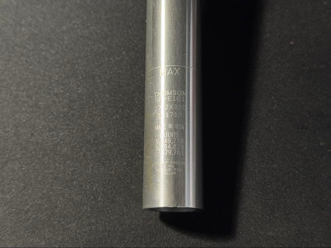 Thomson Elite シートポスト 27.2x330mm 0mmオフセット