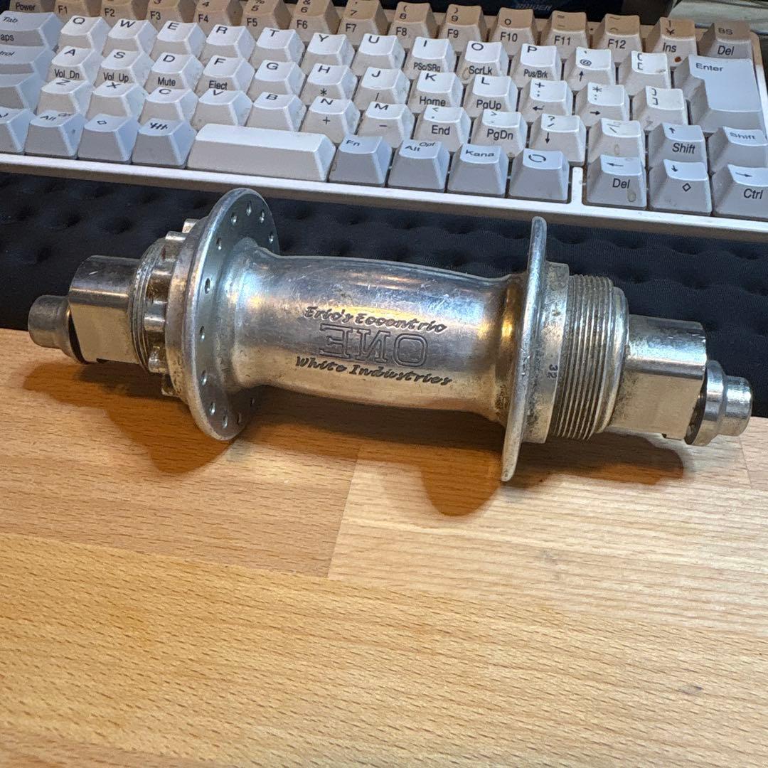パーツ WHITE INDUSTRIES eno eccentric hub 135mm