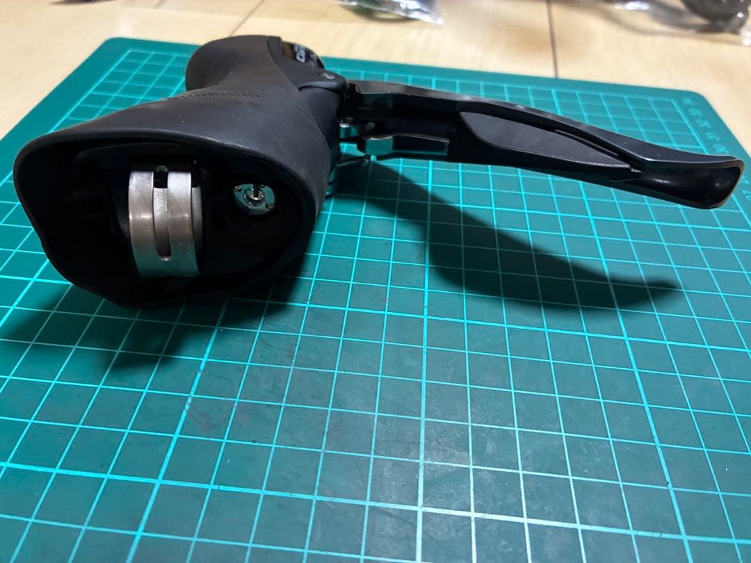 Shimano Claris、ST-R2000 2×8スピード