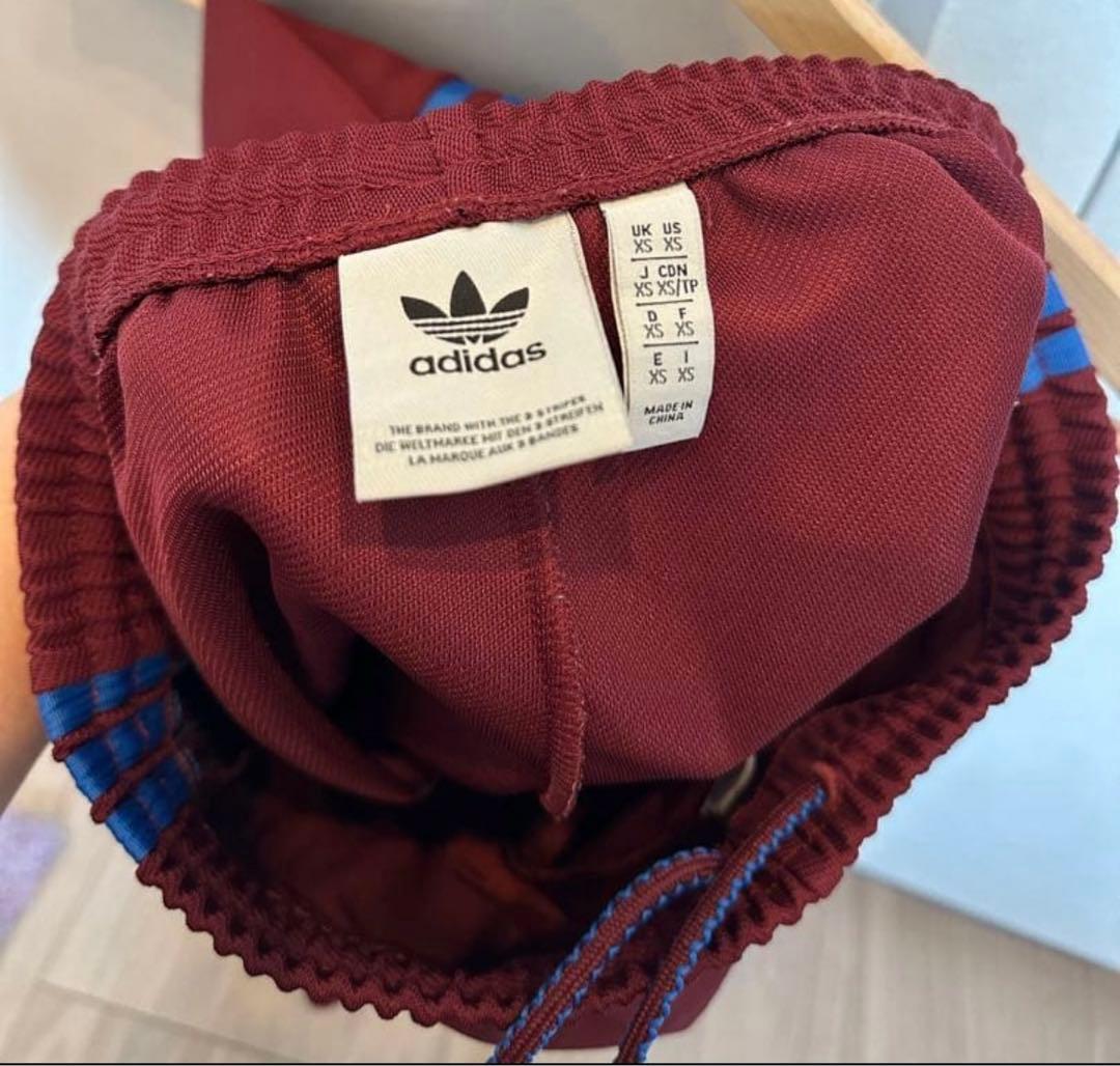 Adidas ジャージ　トラックパンツ