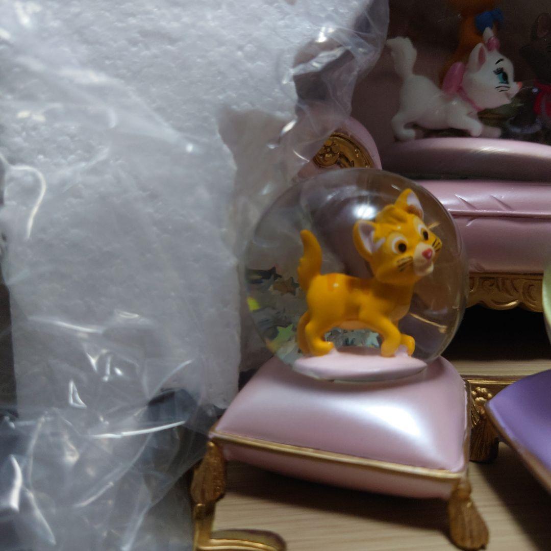 ディズニー　フィギュアスノードーム　猫の日　キャット