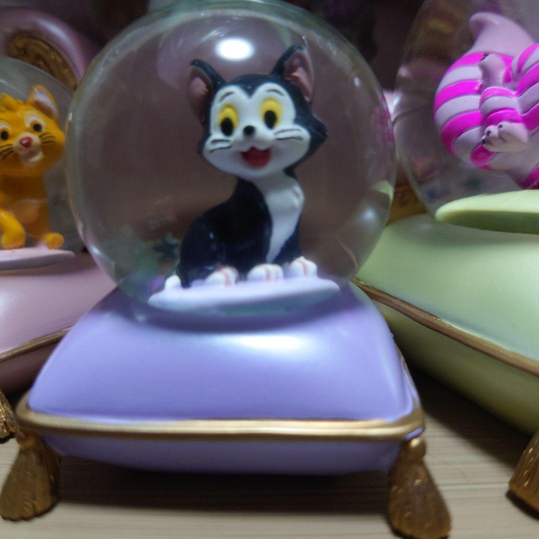 ディズニー　フィギュアスノードーム　猫の日　キャット