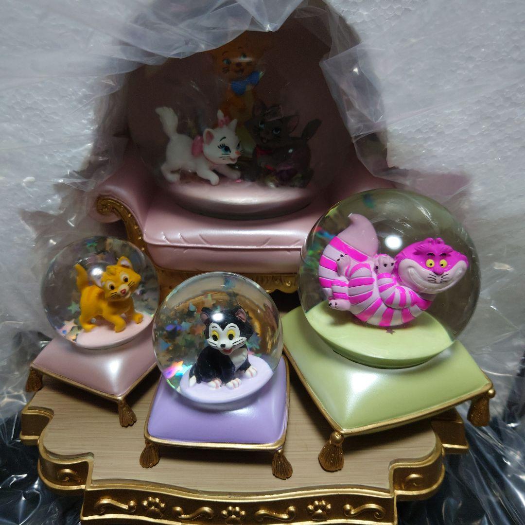 ディズニー　フィギュアスノードーム　猫の日　キャット