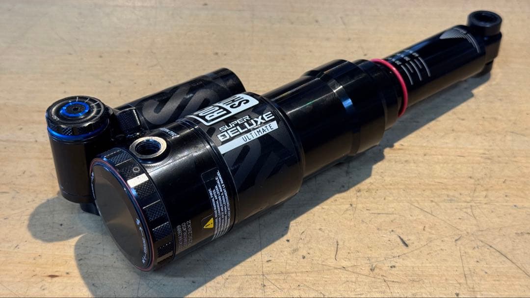 美品 RockShox Super Deluxe Ultimate リアサス